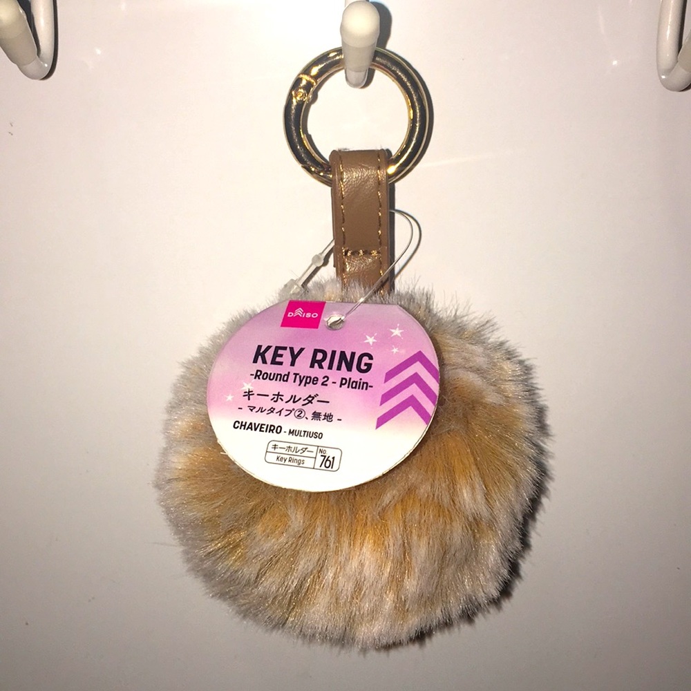 Key Ring / Round Keychain